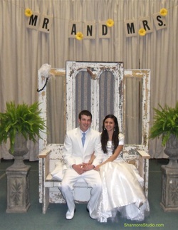shannonsstudio.com DIY wedding couple's throne