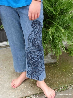 shannonsstudio.com DIY video tutorial henna art blue jeans
